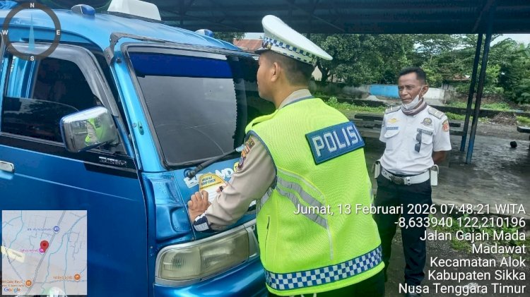 Operasi Turangga 2026, Satlantas Polres Sikka Polda NTT Sapa Pengendara Sejak Pagi