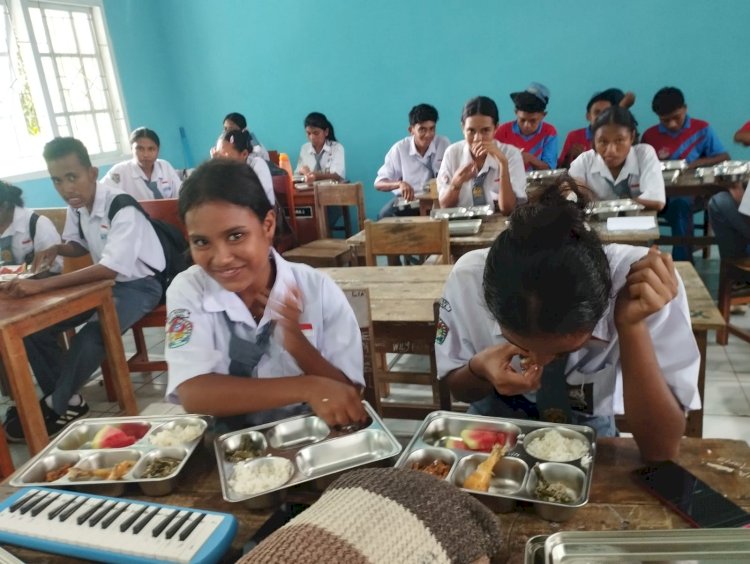 Langkah Nyata Menuju Generasi Sehat: 47 Ribu Porsi MBG Mengalir di Kabupaten Sikka