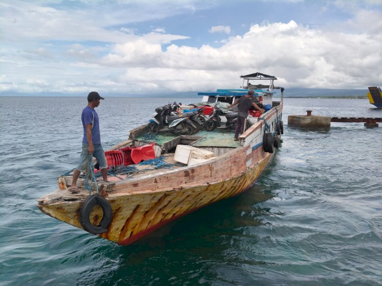 Kapal Penumpang Pemana KM. Wismawati II Bocor, Otoritas Pelabuhan Larang Angkut Penumpang