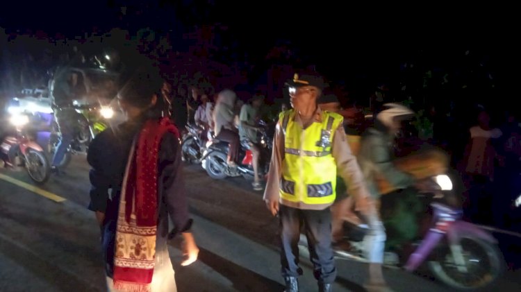 “Jajaran Polres Sikka–Polsek Waigete Siaga Penuh, Malam Takbiran Nangahale Aman dan Khidmat”