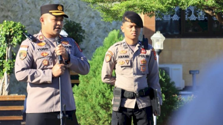 Disiplin dan Profesionalitas Ditekankan, Wakapolres Sikka Pimpin Apel Pagi dan Jam Pimpinan