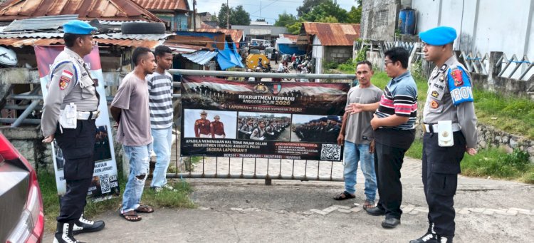Propam Polres Sikka Turun ke Jalan, Perangi Calo Rekrutmen Polri 2026 Lewat QR Pengaduan