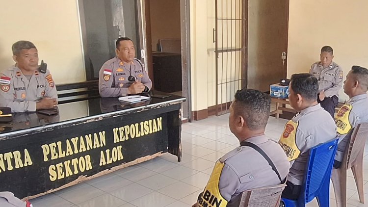Anev Polsek Alok Polres Sikka: Bhabinkamtibmas Didorong Lebih Responsif dan Tajam dalam Deteksi Dini Gangguan Kamtibmas
