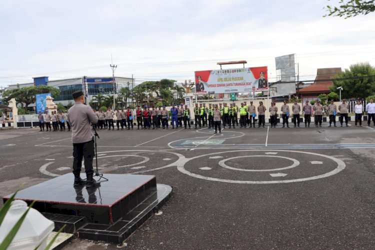 Tegas dan Humanis, Wakapolres Sikka Tekankan Profesionalisme dan Larangan Judi Online dalam Apel Jam Pimpinan