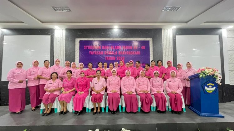 Ketua Cabang Bhayangkari Sikka Bersama Anggota Peringati HUT Yayasan Kemala Bhayangkari ke-46 Tahun 2026