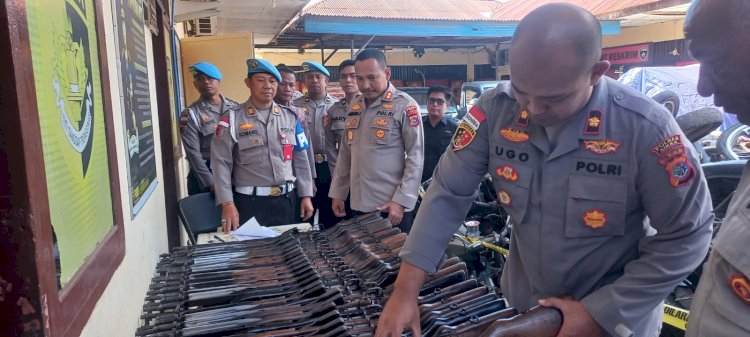 Tim Bidpropam Polda NTT Periksa Senjata Api Organik dan Amunisi di Polres Sikka, Pengawasan Diperketat Demi Profesionalisme Personel