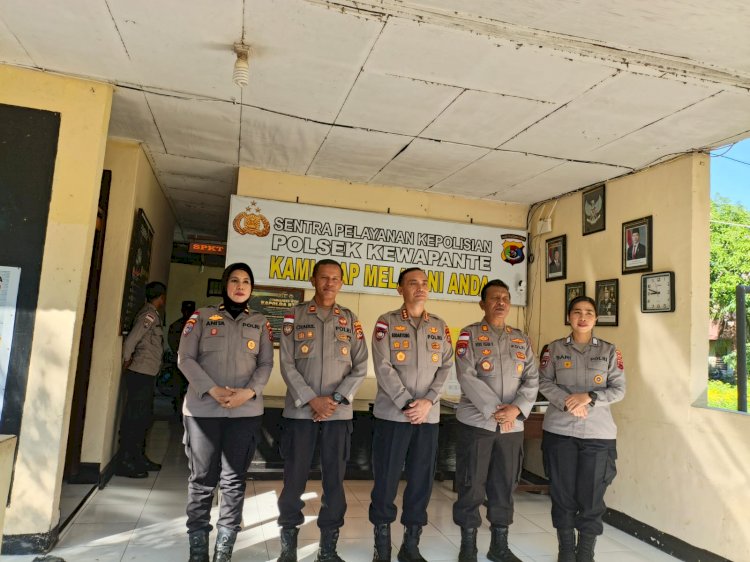 “Dari Kewapante Sikka, Dir Binmas Polda NTT Kirim Pesan Tegas: Polisi Harus Hadir dan Menyentuh Warga”