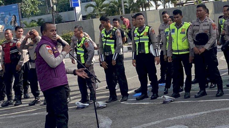 “Jiwa yang Tenang, Pengabdian yang Kuat: Terapi USEFT Massal Warnai Hari Bhayangkara ke-80 di Polres Sikka”.
