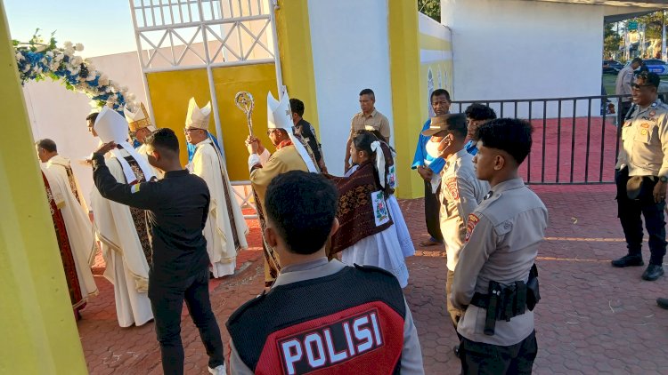 Polres Sikka Siaga Penuh, Pembukaan Nusra Youth Day III Berlangsung Kondusif di Tengah Ribuan Peserta