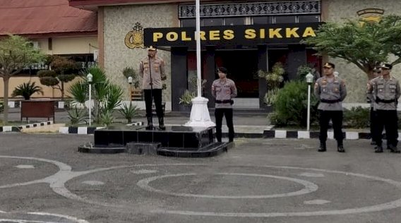 Profesionalisme dan Soliditas Jadi Penekanan Kapolres Sikka pada Apel Pagi dan Jam Pimpinan