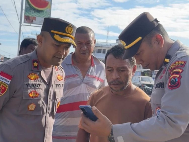 Call Center 110 Hadir untuk Masyarakat, Wakapolres Sikka Gencarkan Edukasi Pelayanan Publik