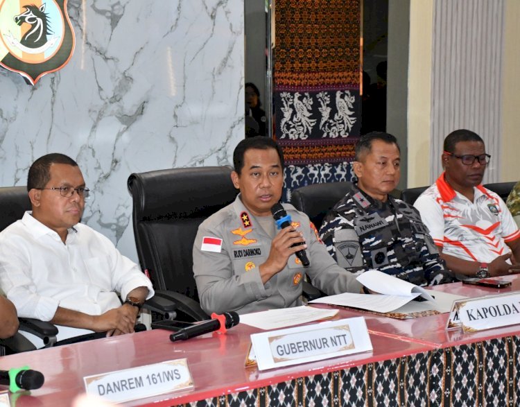 Kapolda NTT dan Gubernur Sampaikan Penanganan Gempa Flores: Fokus Evakuasi, Data Korban, dan Cegah Hoaks