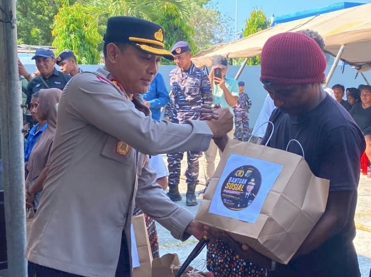 “Saat Gempa Mengguncang Sikka dan Reruntuhan Menelan Korban, Kapolres Sikka Turun Langsung: Keselamatan Masyarakat Adalah Prioritas”