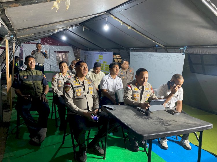“Humas Polres Sikka Bergerak: Mata dan Telinga yang Mengawal serta Menyajikan Informasi dari Jantung Pengungsian”