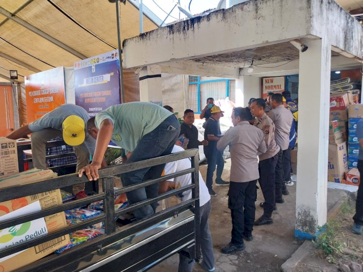 Logistik Bergerak, Kepedulian Tak Berhenti: Polres Sikka Kawal Distribusi Bantuan Gempa ke Sejumlah Wilayah Terdampak
