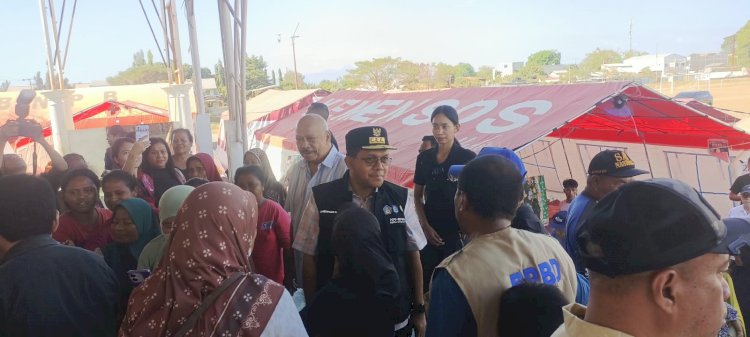 Dari Gelora Samador Maumere untuk Korban Gempa: DPR RI dan Gubernur NTT Turun Langsung Menguatkan Pengungsi