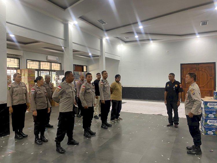 Dua Kendaraan Bergerak, Bantuan Logistik Polres Sikka Menyasar Empat Wilayah