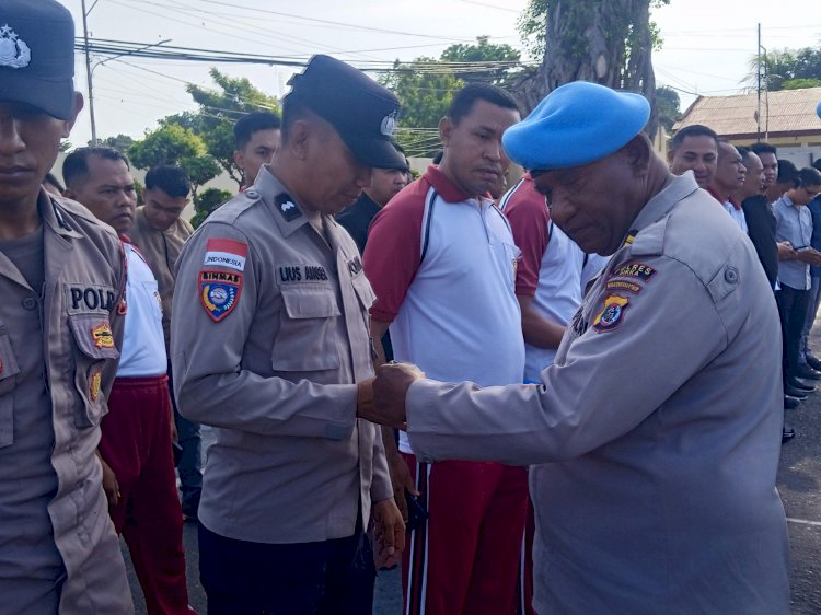 Disiplin Dikuatkan, Soliditas Diperkokoh: Polres Sikka Bergerak Bersama dalam Apel hingga Kerja Bakti