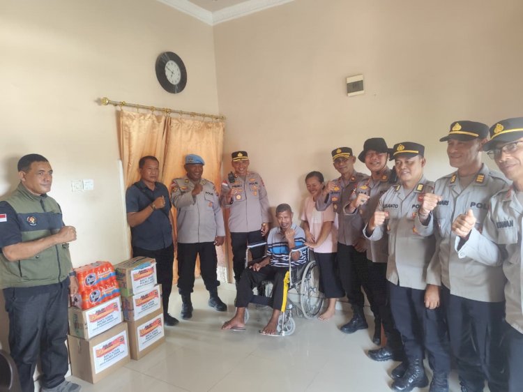 “Seragam Boleh Dilepas, Pengabdian Tetap Dikenang: Polres Sikka Peduli Para Purnawirawan Polri”