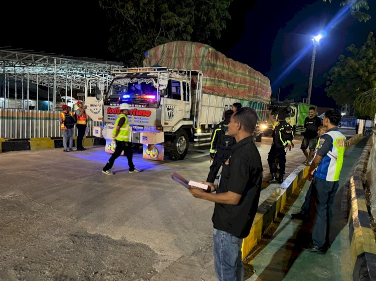 Polres Sikka Intensifkan Operasi Sarang Narkoba, Truk Ekspedisi Rute Maumere–Surabaya Diperiksa