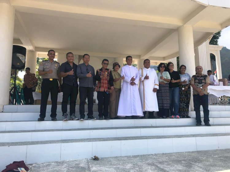 Rawat Iman, Rajut Persaudaraan! TNI-Polri, ASN, dan DPRD Sikka Bersatu dalam Ziarah Rohani