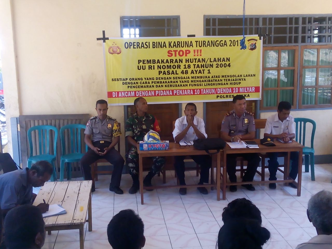 Operasi Bina Karuna 2017 : Polres Sikka Gelar Sosialisasi Pencegahan Karhutla di Desa Runut